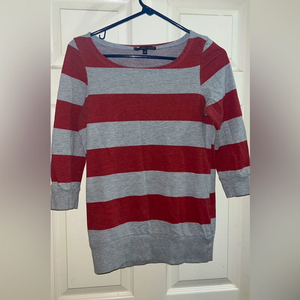 Women’s Truly Madly Deeply half sleeve gray and burgundy stripe sweatshirt (xs)